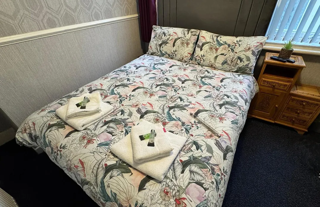 B&B Runway Blackpool - Minutes From Winter Gardens - Dog Friendly - Exceptionally Quiet - Very Close H&A Social Club (Adults Only)-1