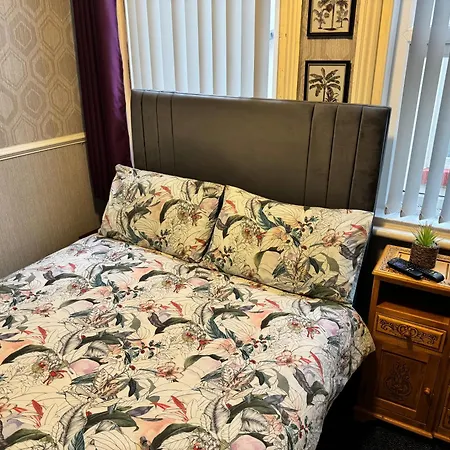 B&B Runway Blackpool - Minutes From Winter Gardens - Dog Friendly - Exceptionally Quiet - Very Close H&A Social Club (Adults Only)-2